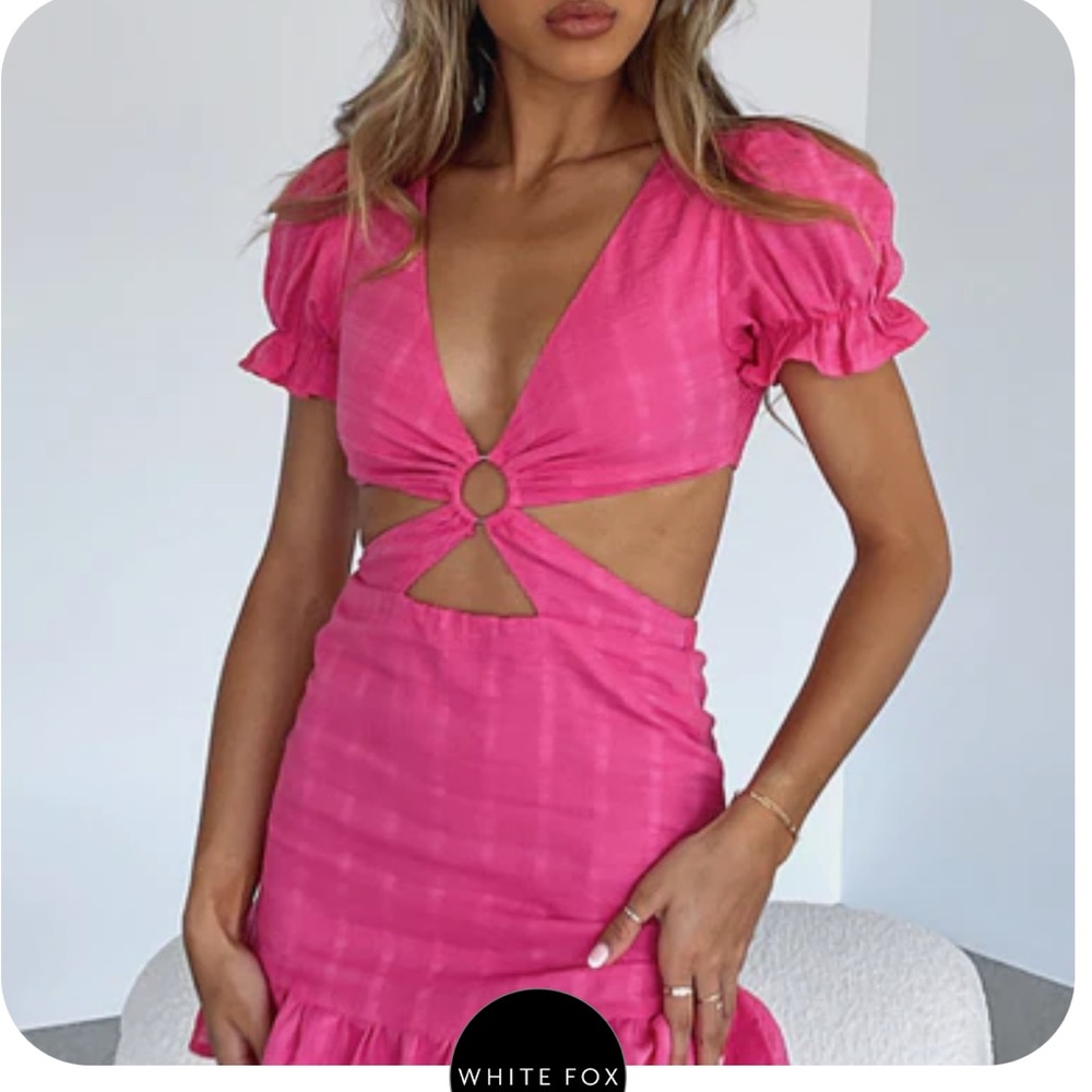 White fox pink dress size small new with tags never worn